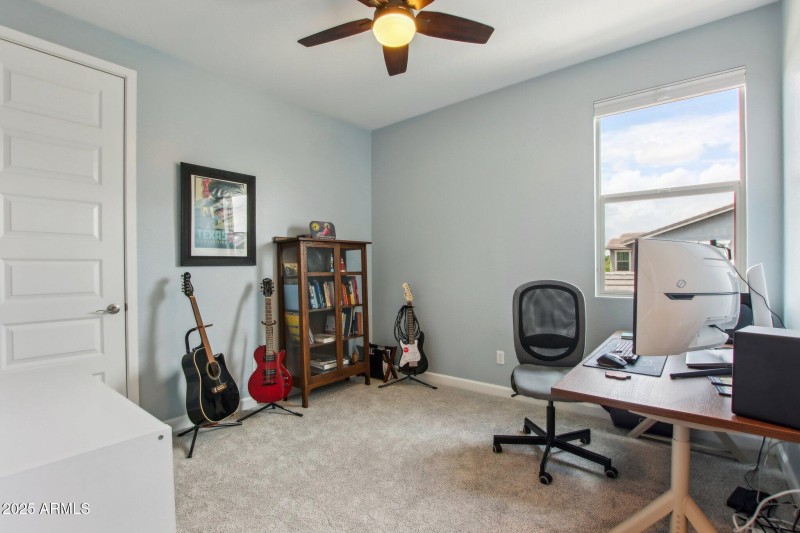 36-web-or-mls-E Appaloosa Rd-0605-036