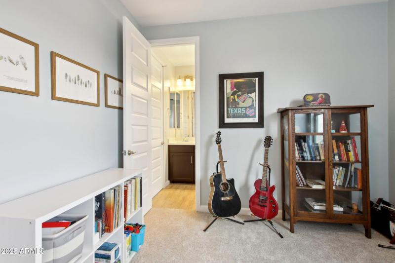 30-web-or-mls-E Appaloosa Rd-0605-030