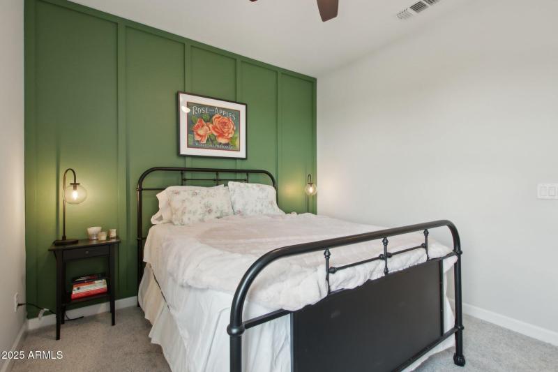 37-web-or-mls-E Appaloosa Rd-0605-037