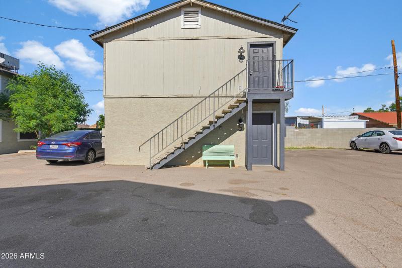 5-custom-1022 N 22nd Pl-5