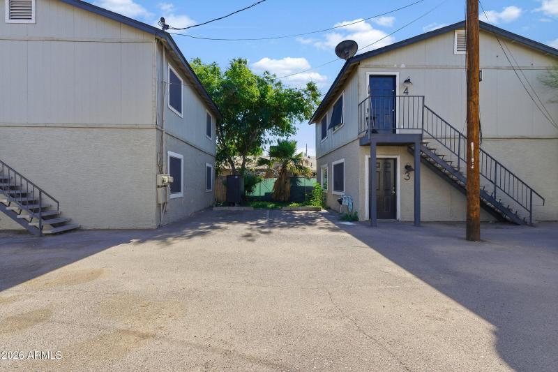 7-custom-1022 N 22nd Pl-7