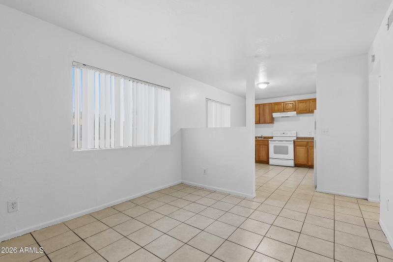 9-custom-1022 N 22nd Pl-9