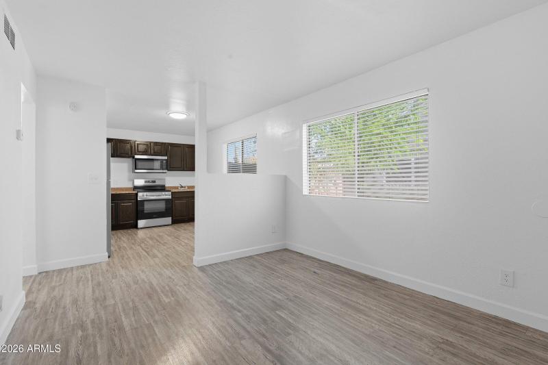 16-custom-1022 N 22nd Pl-16