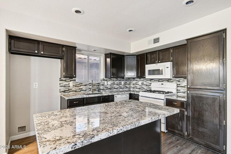 9-web-or-mls-E Sierra Madre Ave-S0802-00