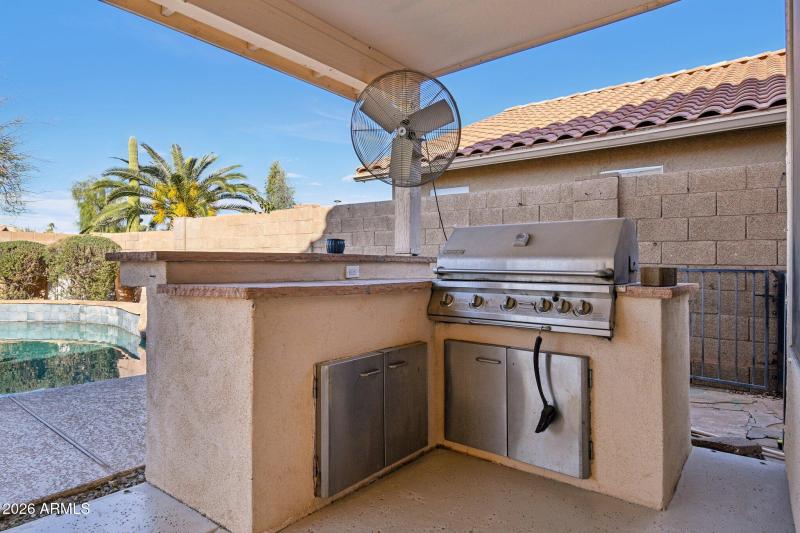 35-web-or-mls-E Sierra Madre Ave-S0802-0