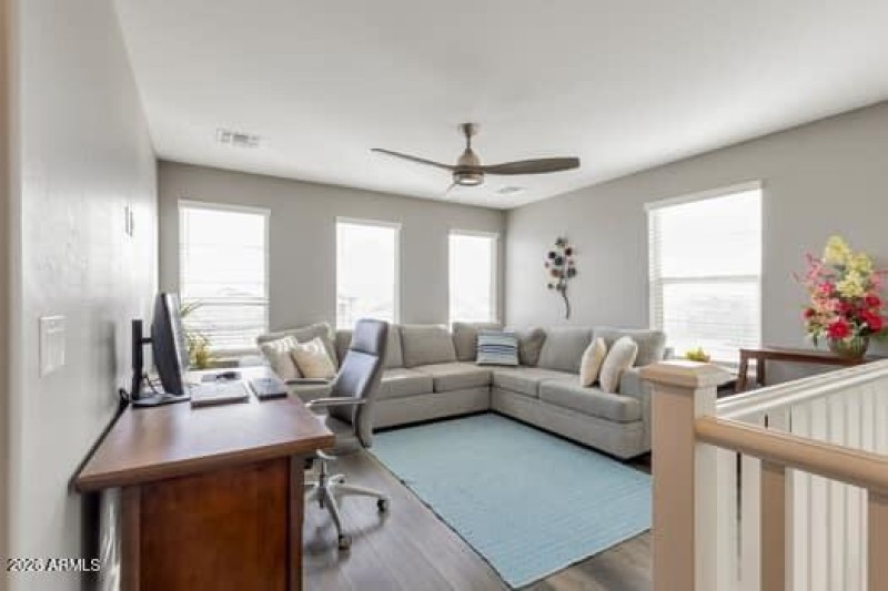 large-019c38b4-e614-7322-a67e-a9e67fc5fc