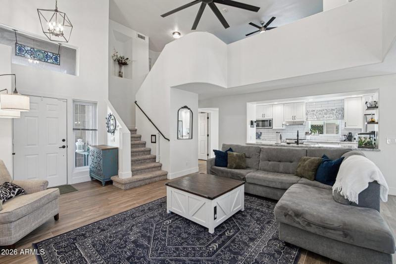 6-web-or-mls-E Coolbrook Ave-S0902-006