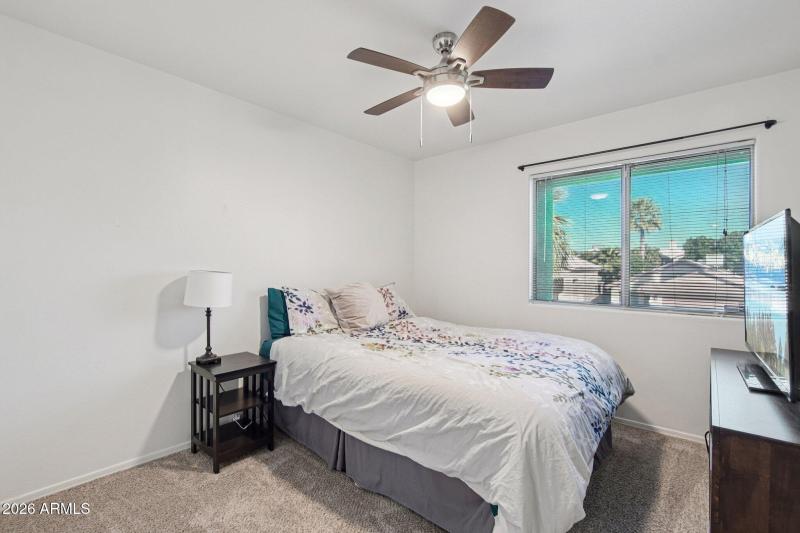 25-web-or-mls-E Coolbrook Ave-S0902-025