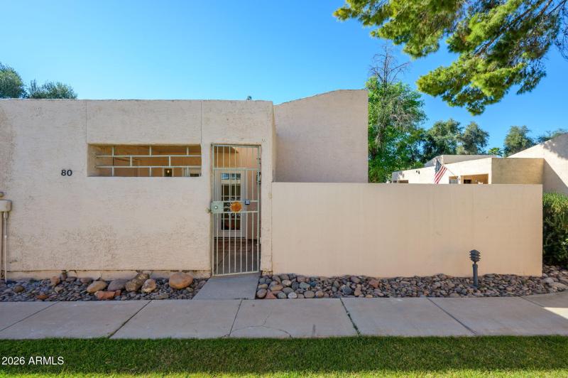 15-web-or-mls-Dobson-22