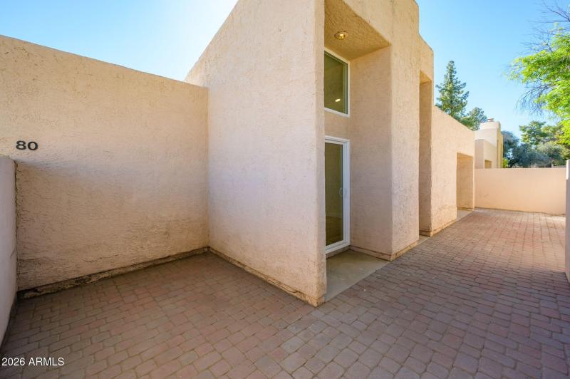 10-web-or-mls-Dobson-18