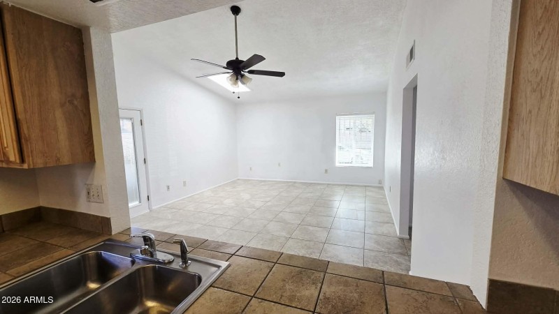 911baab2-758c-409f-857d-2075aaeed258