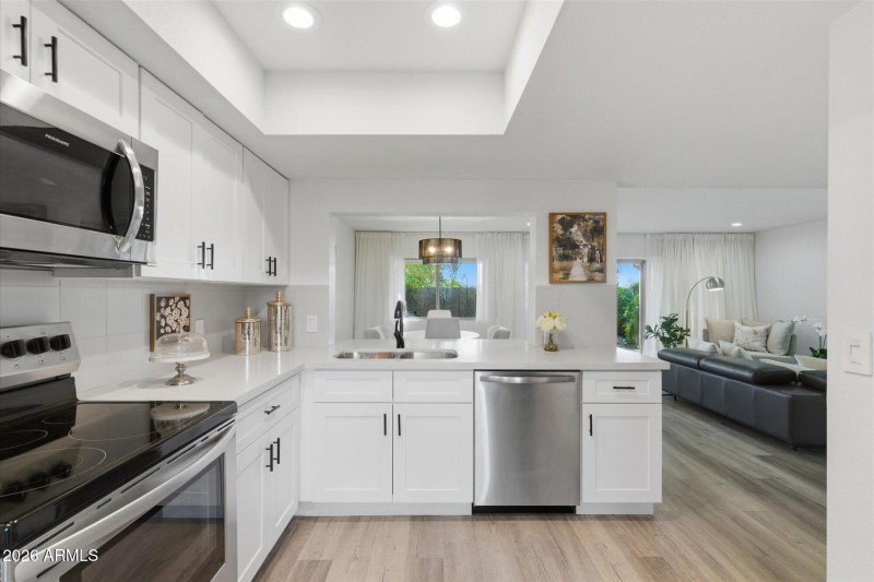 Kitchen to Living Rm