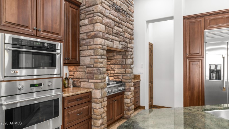 Stainless Steal Upgraded Appliances