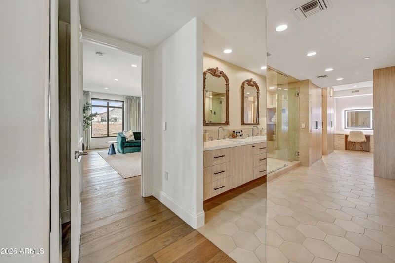28-Primary Bathroom