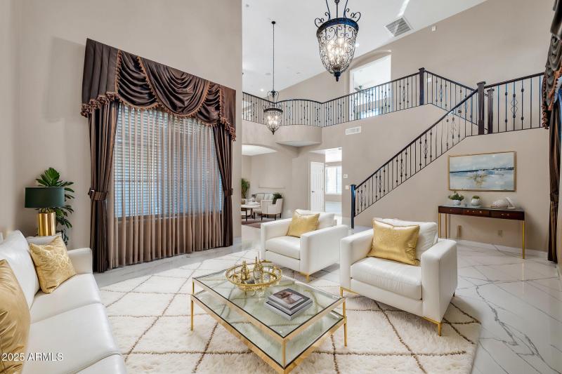 mls_13611 W Merrell St VS 2