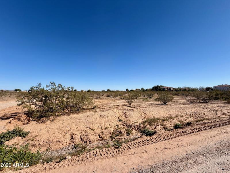 Acreage for Sale in Wittmann, AZ