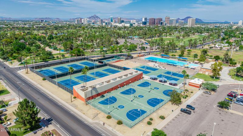 57 - Thomas 1814 Drone