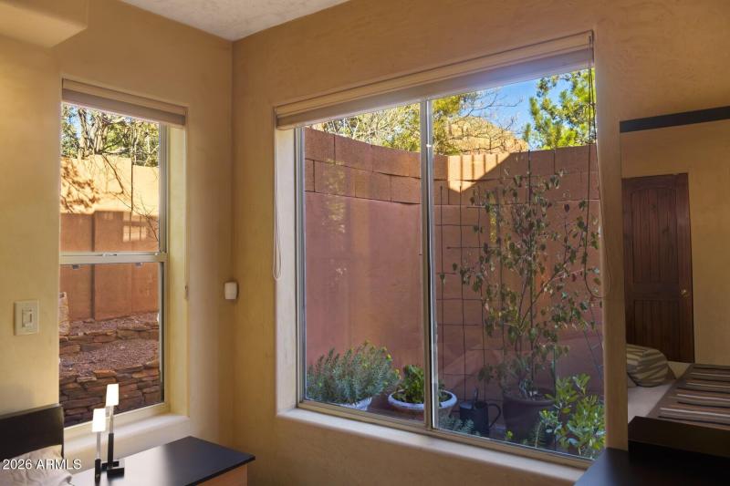 54e09e64-25b6-4f4b-b5a2-b86ed771f1d4