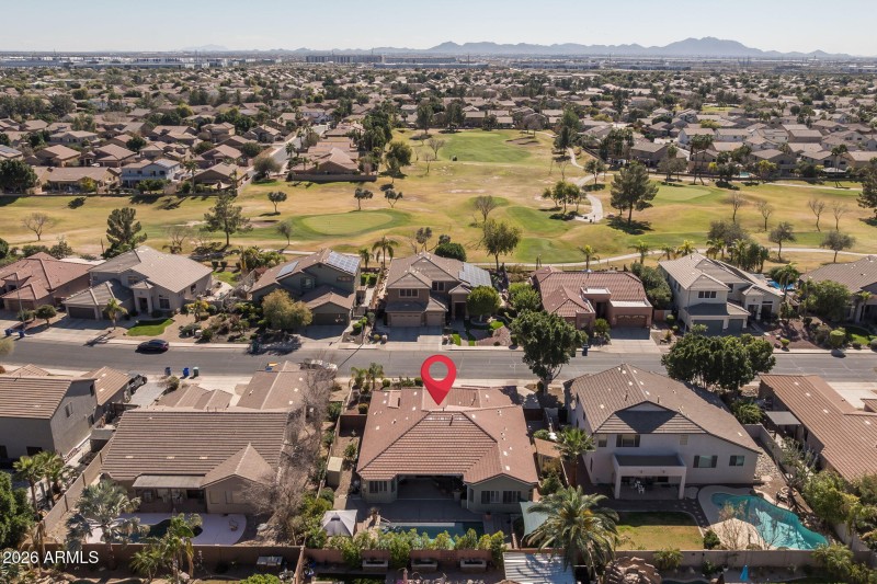 Enjoy location with Golf Balls