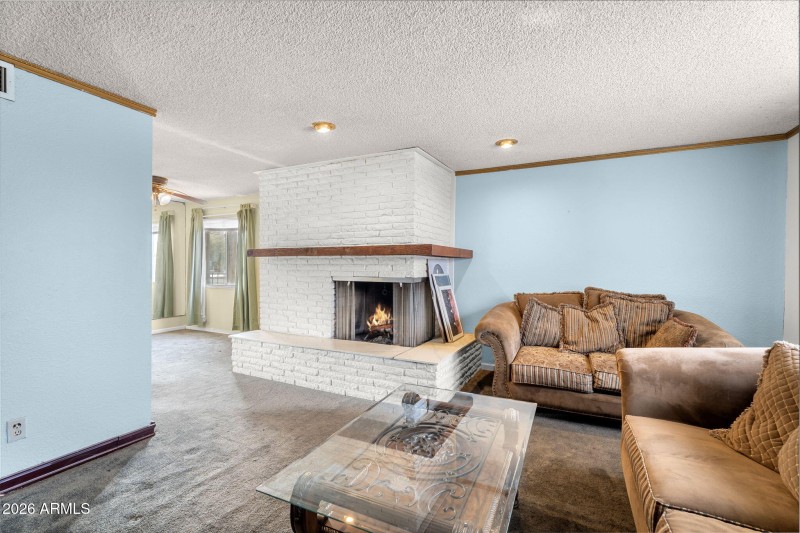 4-web-or-mls-56-S 4th St