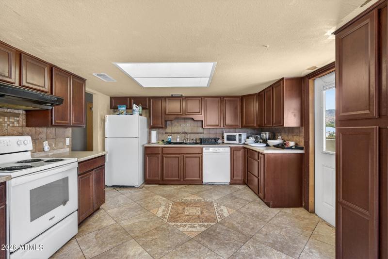 11-web-or-mls-51-S 4th St