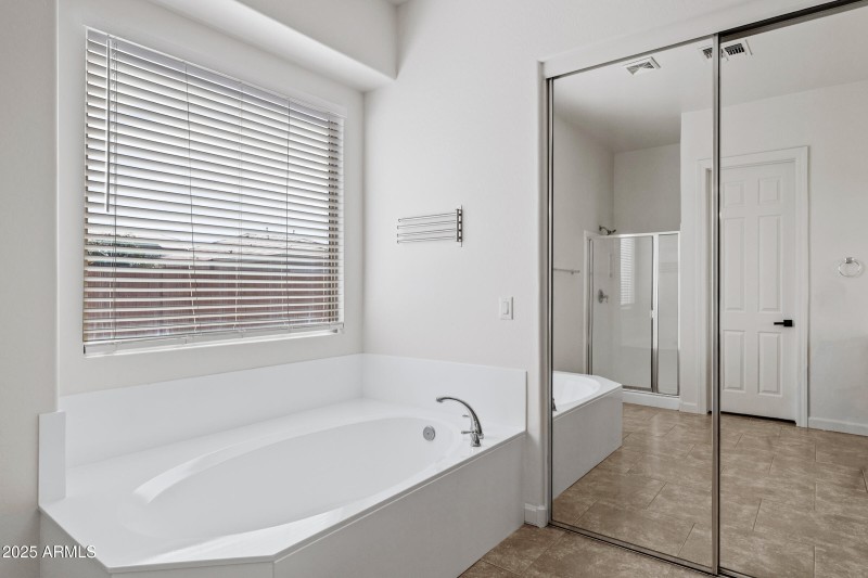 3111 E Canyon Creek Dr-36