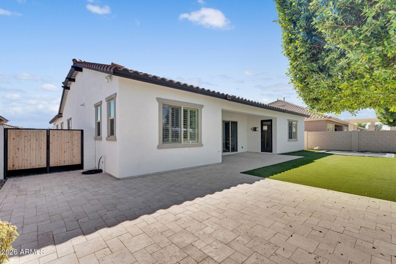 41-web-or-mls-Pinnacle-49