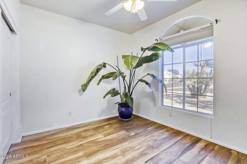 2360 N Yale - Web Quality - 019 - 19 Bed