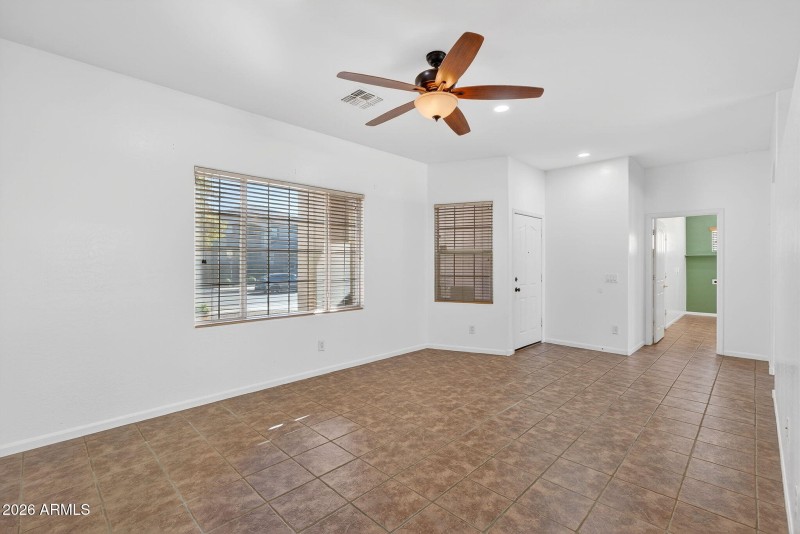 6-web-or-mls-11W Southgate Ave