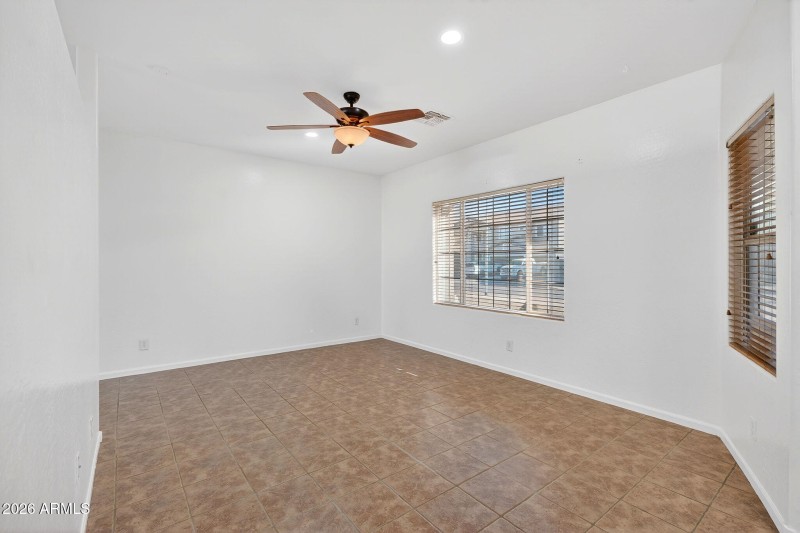 8-web-or-mls-09W Southgate Ave