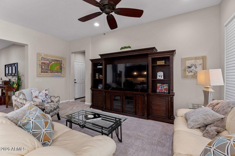 4003 N 164th Dr. Liv Rm to Entry