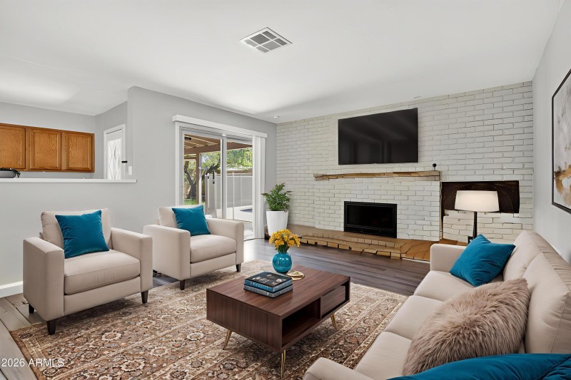 53rd Dr Family Room Virtually Staged