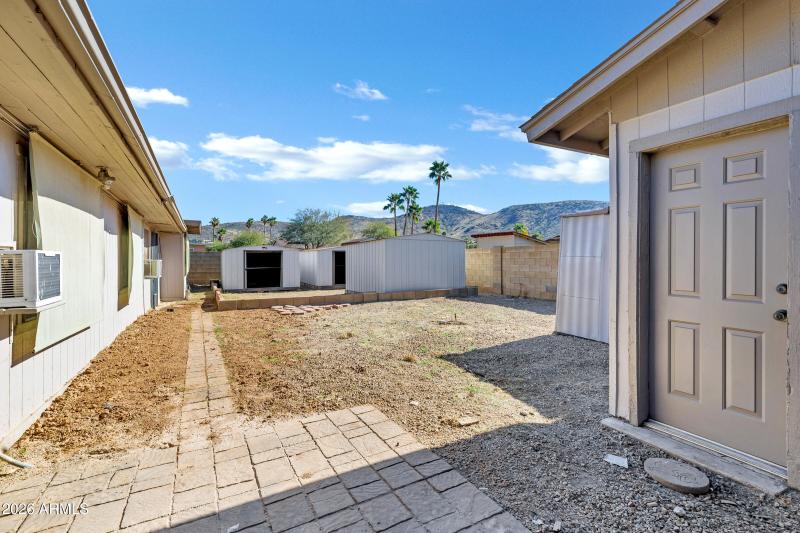 1521 W Thunderbird Rd-37