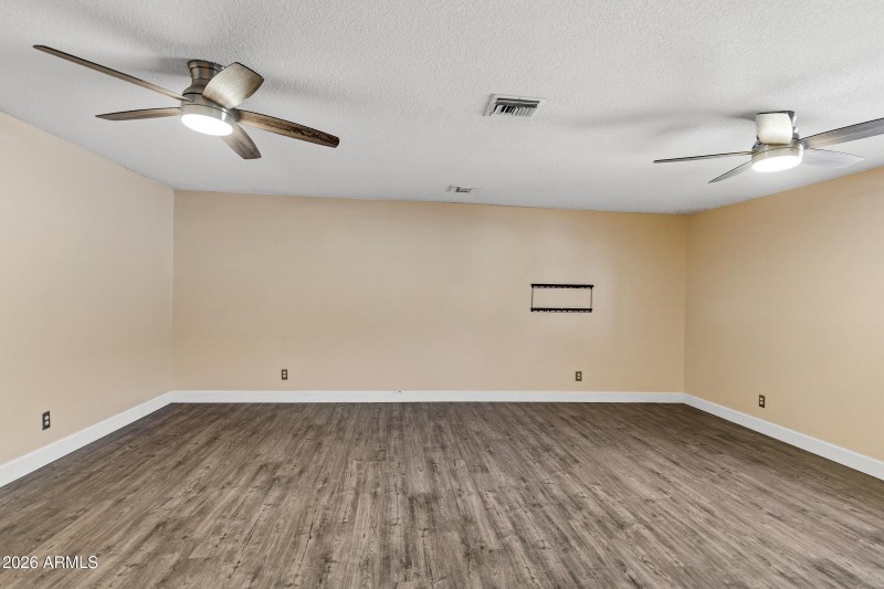 1521 W Thunderbird Rd-15