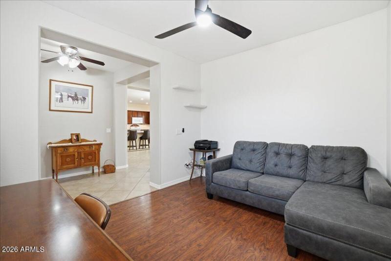 09-454 E Quail Dr_RedHogMedia