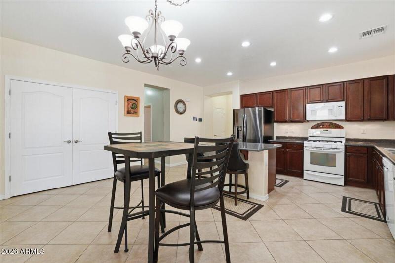 12-454 E Quail Dr_RedHogMedia