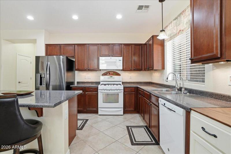 13-454 E Quail Dr_RedHogMedia