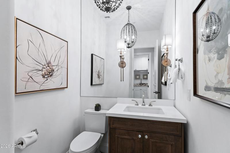 8832 E Wethersfield Rd-33