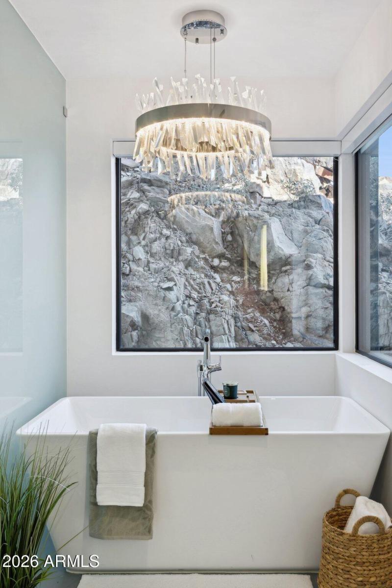 Main Level Suite Bath 3