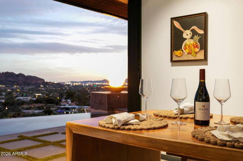 Dinner with a view - Kitchen Dining