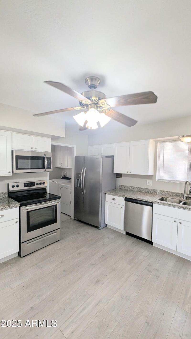 PXL_20250702_192148447.MP~2