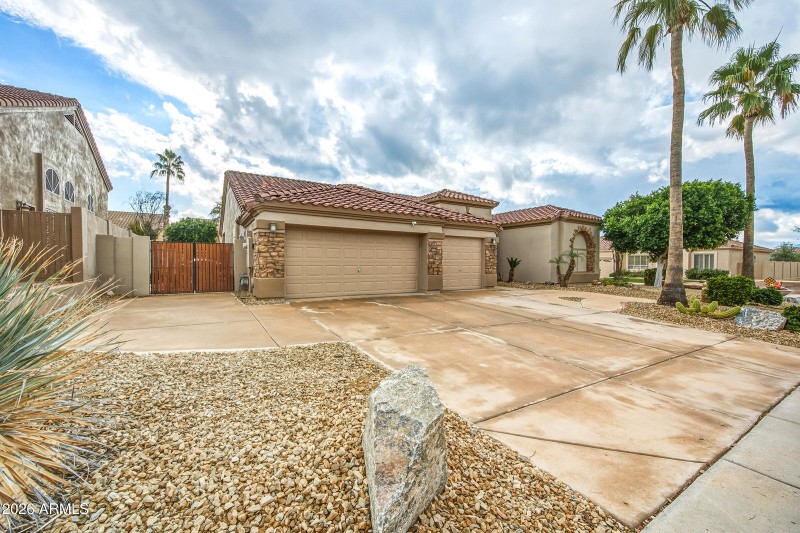 16635 S 12th - Front