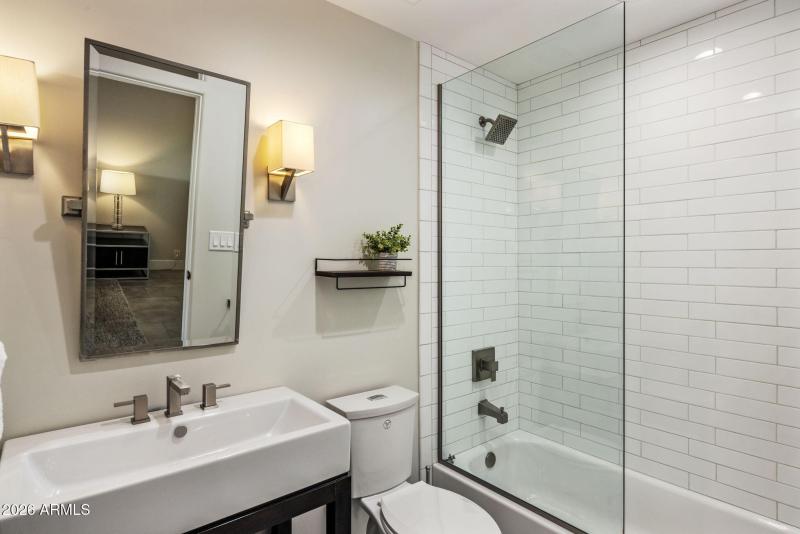 Guest Bedroom 2 Bath