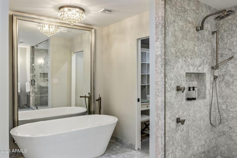 Primary Bath w/ Pedestal Tub