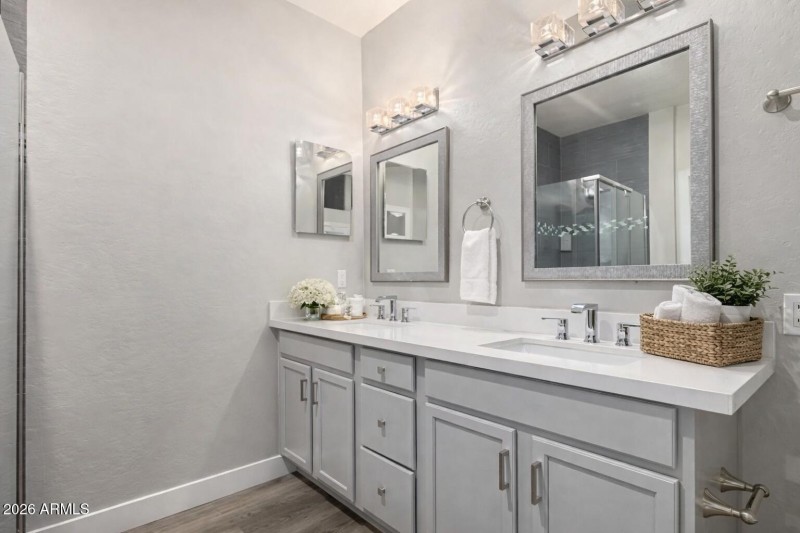 DF362D3D-F532-40AD-BBD7-DDF933AA0122