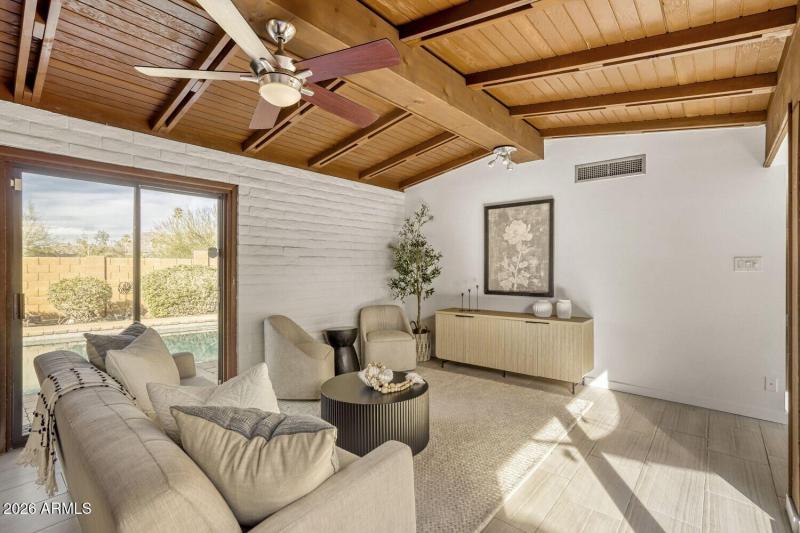 2308 E Lamar Rd - Web Quality - 010 - 07