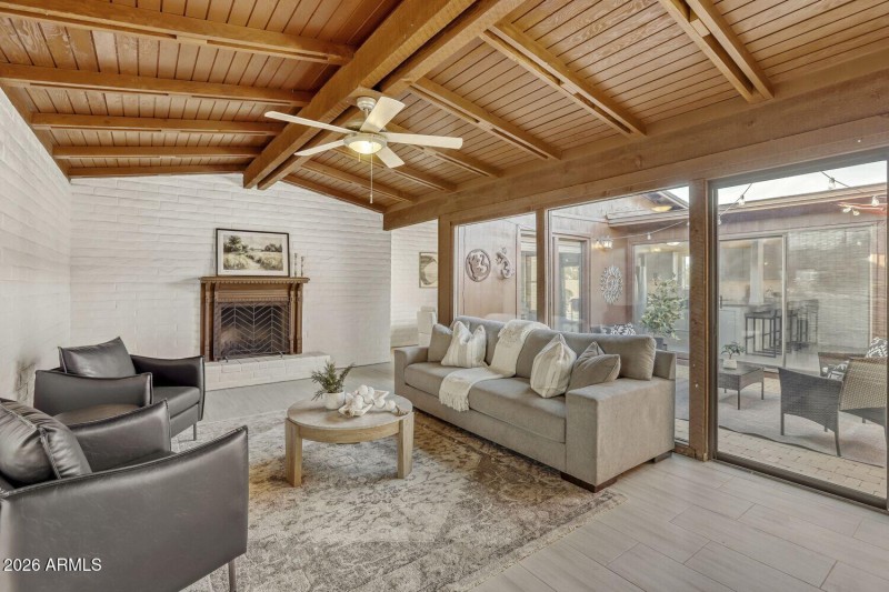 2308 E Lamar Rd - Web Quality - 018 - 15