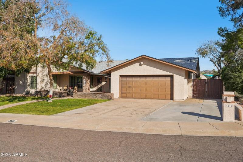 6-web-or-mls-E Harmont Dr-S1102-006