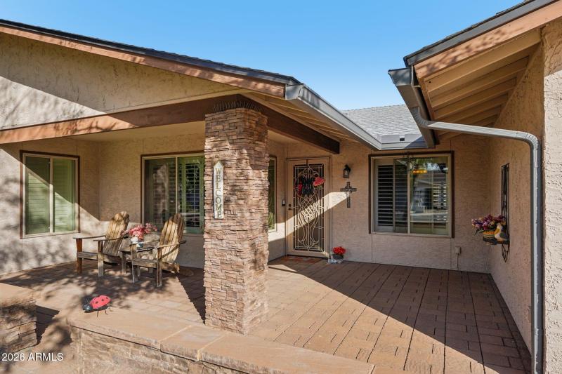 7-web-or-mls-E Harmont Dr-S1102-007