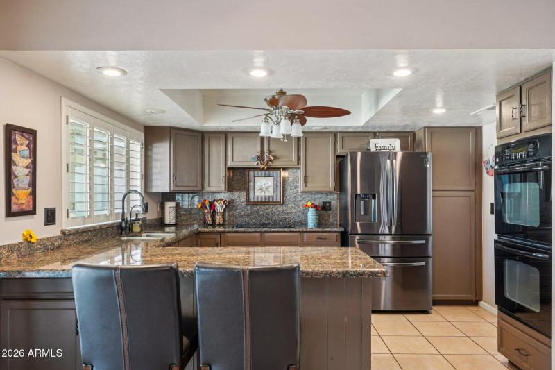 18-web-or-mls-E Harmont Dr-S1102-018